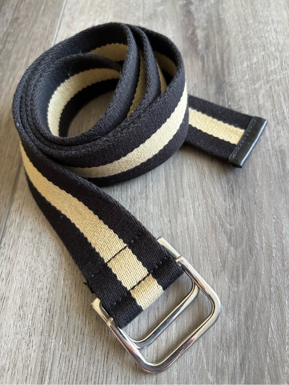 Club Monaco belt Striped Black and Cream Webbing Belt M